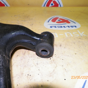 Рычаг Toyota AHR20/ACR50/ACR55/GSR50/MNH15GSR55/GGH30 Estima/Alphard/Vellfire перед, прав 48068-28140