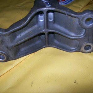 Подушка двигателя Mitsubishi 6A13 EA1A m/t