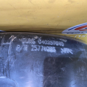 Подкрылок Cadillac SRX GMT265 '2005 зад, прав (трещины) 25774086