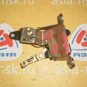 Замок двери Toyota ACR40 Estima (передний) зад, лев