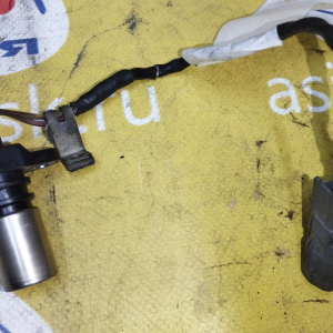 Датчик распредвала Toyota 2UZ-FE Land Cruiser UZJ100 OLD 2 конт. прямоугольный разъём 90919-05040 / 029600-0862