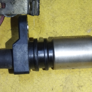 Датчик распредвала Toyota 2UZ-FE Land Cruiser UZJ100 OLD 2 конт. прямоугольный разъём 90919-05040 / 029600-0862