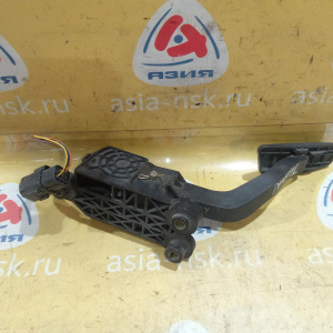 Педаль газа Hyundai JM/BH Tucson D4EA '2004-2009 Эл. 327262E300