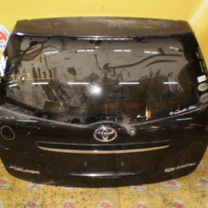 Дверь задняя Toyota Corolla Fielder NZE141 '2006 (спойлер) дефект