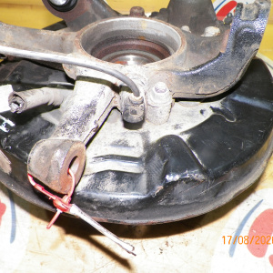 Ступица Toyota JZS160/JZS161 Aristo 2JZ-GE/2JZ-GTE зад, лев ABS. В сборе.