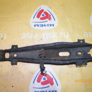 Рычаг Toyota/Lexus JZS160, JZS161, UZS160, UZS161, UZZ40 Aristo/Soarer#GS300/GS400/GS430/SC430 зад, лев н под стойку