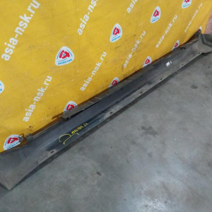 Накладка на порог Chevrolet TrailBlazer GMT360/KC R с верхними накладками 15951463