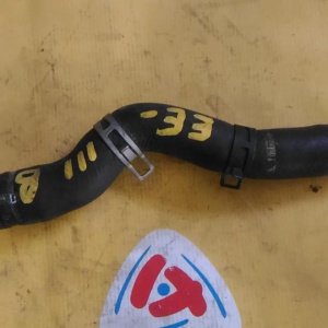 Патрубок  радиатора Toyota Corolla EE110 5E в F верх.
