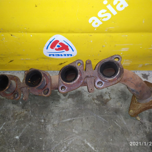 Коллектор выпускной TOYOTA 2UZ-FE Land Cruiser UZJ100 R 17104-50120