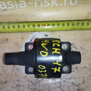 Подушка двигателя Toyota 5VZ-FE/1KZ/5L/3RZ Hiace Regius/Granvia VCH16/KCH16/KCH46/LXH49/RCH47 4WD зад. АКПП R/-54070