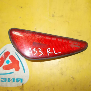 Отражатель в бампер Nissan Cefiro A33 зад, лев