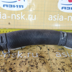 Патрубок  радиатора Toyota 16571-54360 Mark II LX90/LX100 2L-TE в