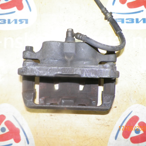 Суппорт Nissan E51/ME51/MNE51/NE51 перед, прав 41001-WL000 2WD/4WD Elgrand