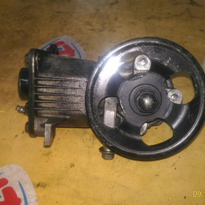 Гидроусилитель SUBARU EJ20G SF5 с квадратным бачком, без датчика/-01003