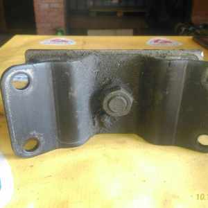 Подушка двигателя Toyota 1HD-FTE Land Cruiser HDJ100 a/t зад. R