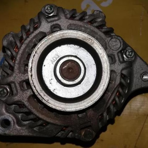 Генератор Honda L13A/L15A Fit GB3/GE6 4 конт. квадратный разъем ( C/F/G/L ) / AHGA77