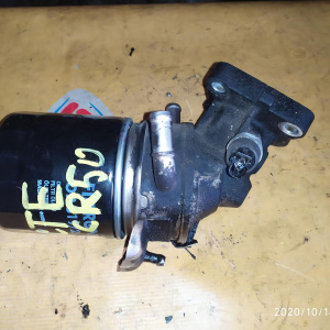 Крепление фильтра масляного Toyota 3C-T/3C-TE/2C Lite Ace Noah CR50 с теплообменником 15677-64160 + 15710-64170