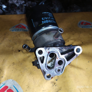 Крепление фильтра масляного Toyota 3C-T/3C-TE/2C Lite Ace Noah CR50 с теплообменником 15677-64160 + 15710-64170