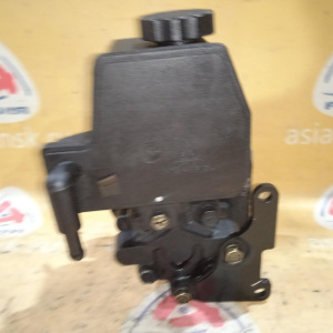 Гидроусилитель SsangYong OM661/OM662 Korando KJ/FJ '2000-2003 2.3 TDiC с бачком YOUNGSHIN 6614603680