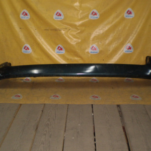 Бампер TOYOTA Hiace KZH106 зад пассажирский дефект