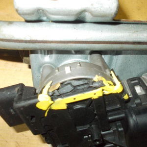 Моторчик привода дворниками Volkswagen Passat B5/3B3 '2001-2005 F LHD с трапецией  (дефект)