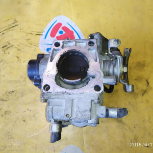 Заслонка дроссельная NISSAN QG15/QG18 с вакуумником ( корпус датчика AEB206-01 / AEB208-01 )
