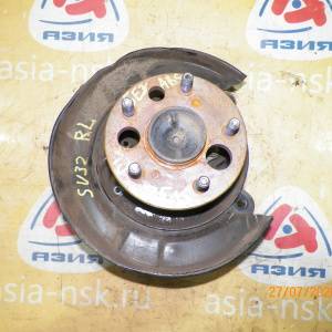 Ступица Toyota SV32/VZV30/VZV32/SV41 Camry/Vista зад, лев 2WD Дисковые тормоза. Без ABS. Голая без диска и суппорта и колодок. 42305-20090.42305-20070.4650