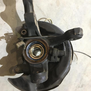 Ступица TOYOTA AE100/AE110 перед, прав 51-18 ABS голая