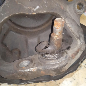 Ступица Mercedes W220/C215 S-Class перед, прав 2WD голая