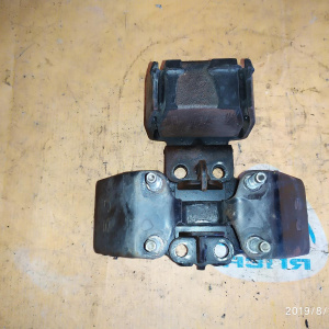 Подушка двигателя Toyota 1JZ-GE JZX100 a/t зад. R