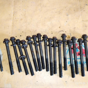 Болт ГБЦ Toyota 1MZ/2MZ/3MZ Harrier MCU15/MCU38/MCV20 комплект 16+2 шт. 90910-02117+90110-08031