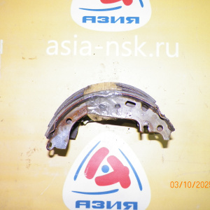 Колодки тормозные Toyota Premio/Allion ZZT240 Остаток-70% R