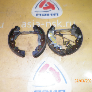 Колодки тормозные Toyota Passo KGC10/QNC10 Барабанные тормоза. Комплект на два колеса. R 04495-B1010. 04495-B1080