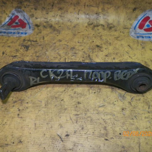 Рычаг MITSUBISHI CK1A/CK2A/CJ1A/CJ2A зад, лев в поперечный длин.