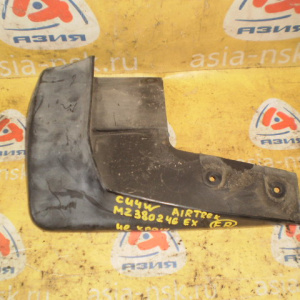 Брызговик Mitsubishi Airtrek CU4W перед, прав MZ380246EX