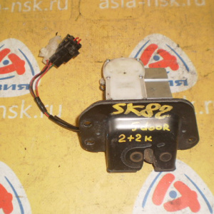 Замок 5-й двери Mazda SK82V Bongo 2+2 контакта