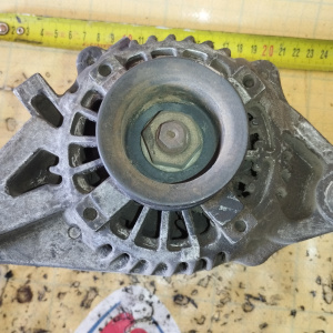 Генератор Toyota 1GR-FE Hilux Surf/Land Cruiser Prado GRN215/GRJ120 4 конт. железная крышка ( L/IG/M/S ) / 104210-8040