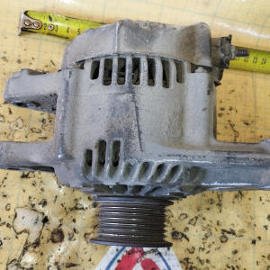 Генератор Toyota 1GR-FE Hilux Surf/Land Cruiser Prado GRN215/GRJ120 4 конт. железная крышка ( L/IG/M/S ) / 104210-8040