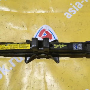 Домкрат Toyota Corolla/Sprinter AE100/AE101/AE104/AE110/AE114/AE115/EE103/EE104/EE106/CE100/CE101/CE110/AE111 700 кг.