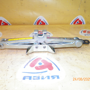 Домкрат Toyota Caldina/Carina/Corona/Corolla/Corona Exiv/Carina ED ST190/ST200/ST210/AE110 09111-20060 800 кг.