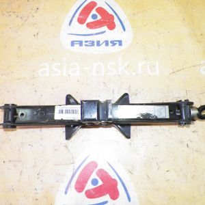 Домкрат Toyota Vitz/Platz/Funcargo NCP10/20 700 кг.