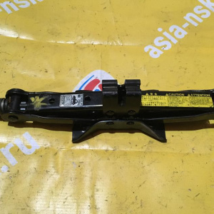 Домкрат Toyota Vitz/Platz/Funcargo NCP10/NCP12/NCP13/NCP15/NCP16/NCP19/SCP10/SCP11/SCP13/NCP20/NCP21/NCP25/NCP70/NCP75 09111-52010 700 кг. (J).
