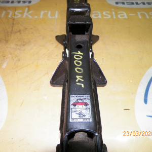 Домкрат Toyota Camry Gracia/Mark II Wagon Qualis/Solara SXV20/MCV20 1000 кг.