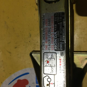 Домкрат Honda HR-V/CR-V GH1/GH2/GH3/GH4/RD1/RD2 89310-S10-003 800 кг.