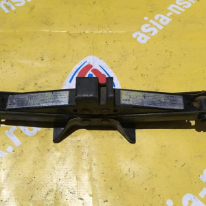 Домкрат Mazda Demio/Familia DY3W/DY3R/DY5W/DY5R/DC5R/DC5W/BJ5P/BJ5W/BJ3P/BJ5W/BJ8W/BJEP D37437790..B25D37790B 650 кг.