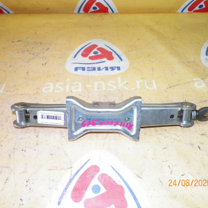 Домкрат Nissan Note/Cube/March E11/Z11/K12/C11 (Y5) 700 кг.