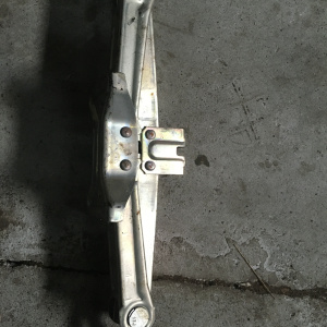 Домкрат Nissan Tiida/Bluebird Sylphy/Wingroad C11/G10/Y11 (W5) 800 кг.