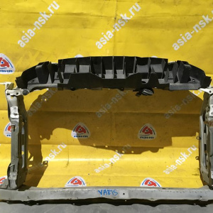 Рамка радиатора Toyota Yaris NCP90 Sedan