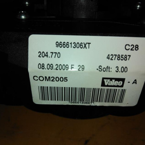 Блок подрулевых переключателей Peugeot 207 96661306XT +круиз (дефект фишки на AIRBAG)