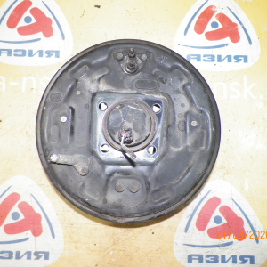 Ступица Toyota ZZE136/ZZE132 Voltz/Matrix зад, прав 2WD ABS.Барабанные тормоза.5 шпилек.В сборе с барабаном и колодками. 42450-01010.42431-01030